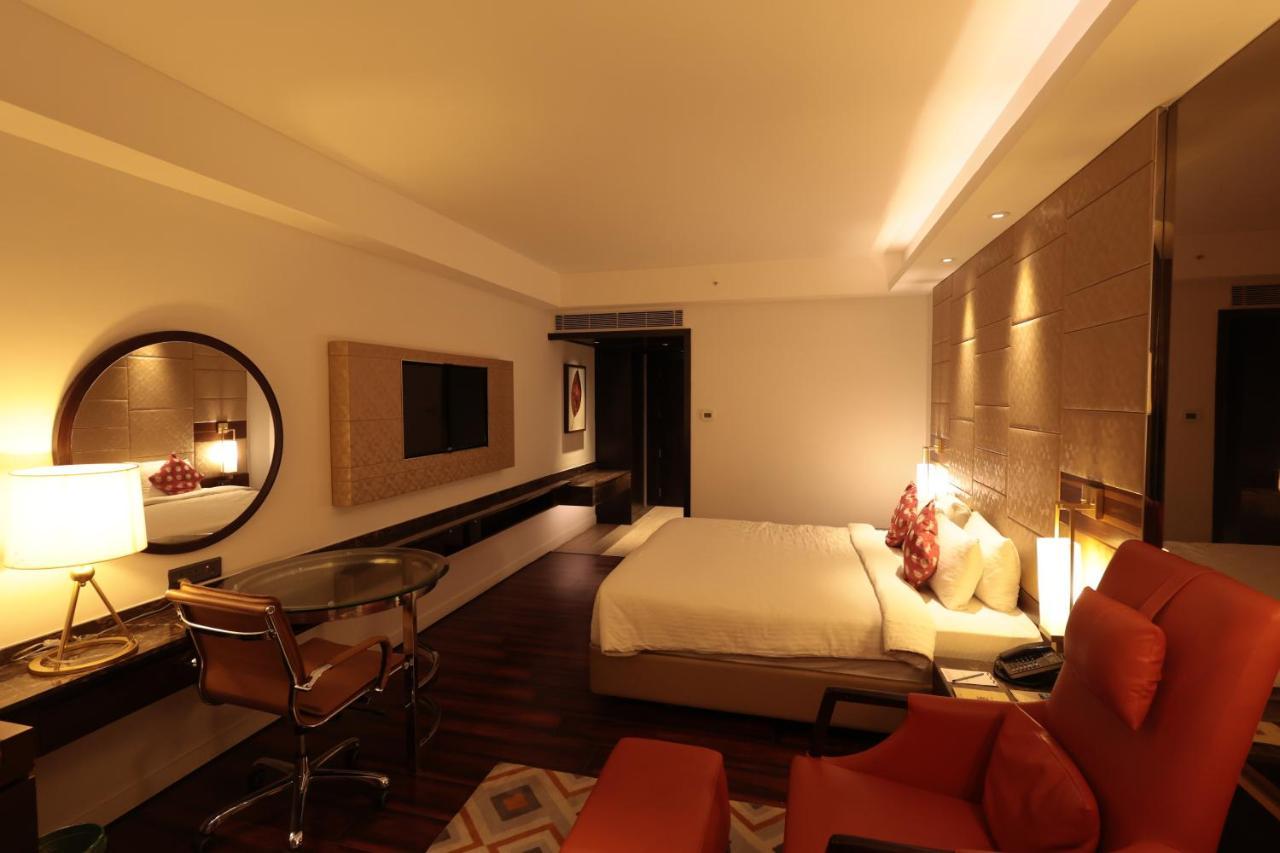 Hotel Cenneys Gateway Салем Экстерьер фото
