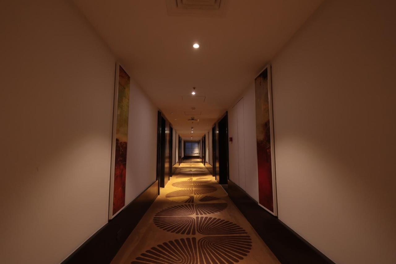 Hotel Cenneys Gateway Салем Экстерьер фото