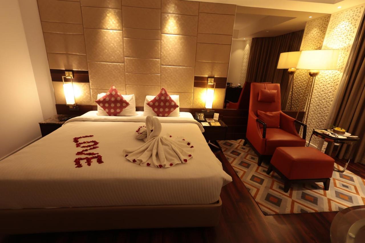 Hotel Cenneys Gateway Салем Экстерьер фото