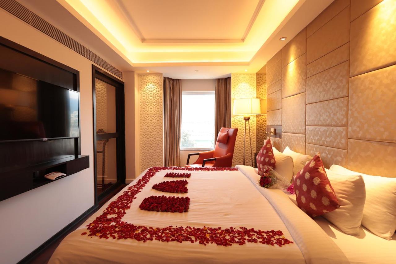 Hotel Cenneys Gateway Салем Экстерьер фото