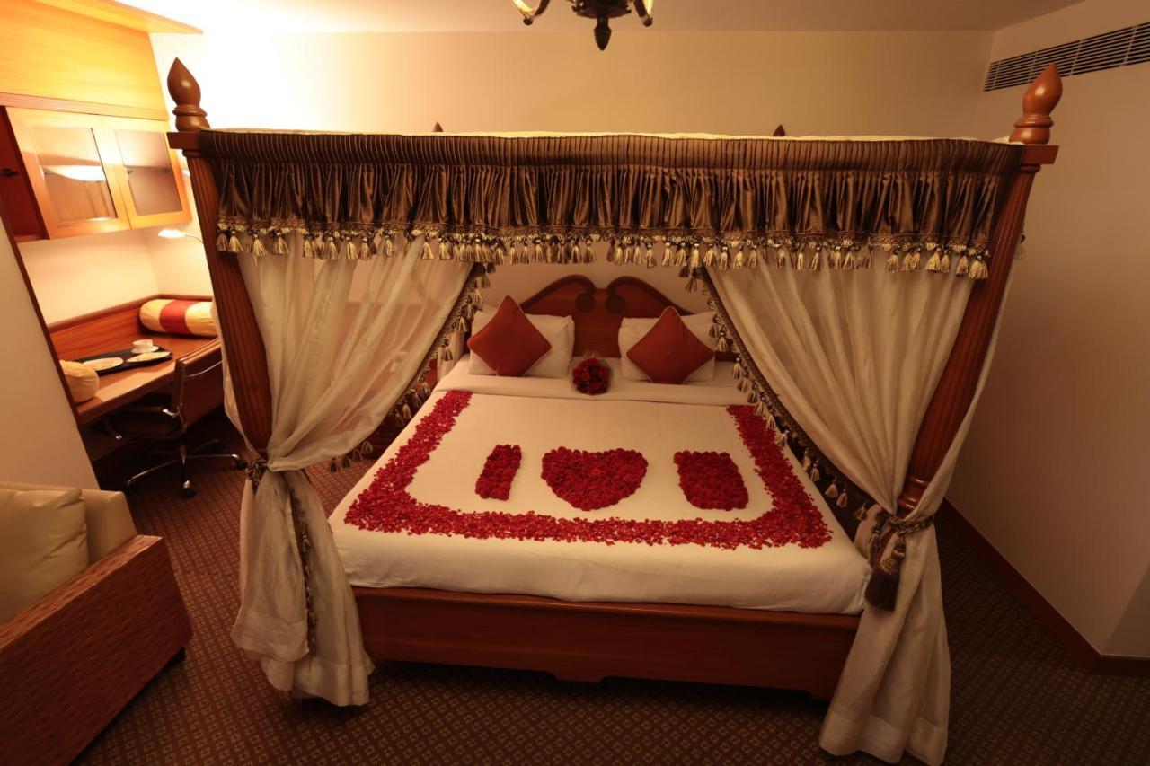 Hotel Cenneys Gateway Салем Экстерьер фото