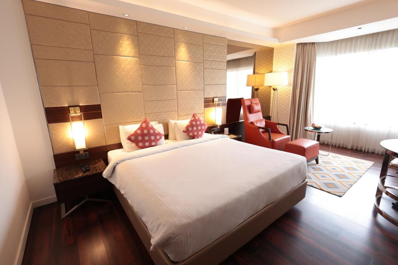 Hotel Cenneys Gateway Салем Экстерьер фото