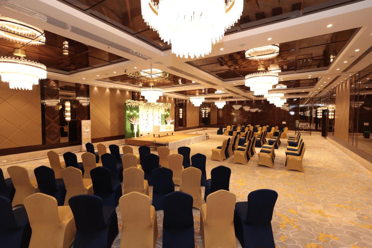 Hotel Cenneys Gateway Салем Экстерьер фото