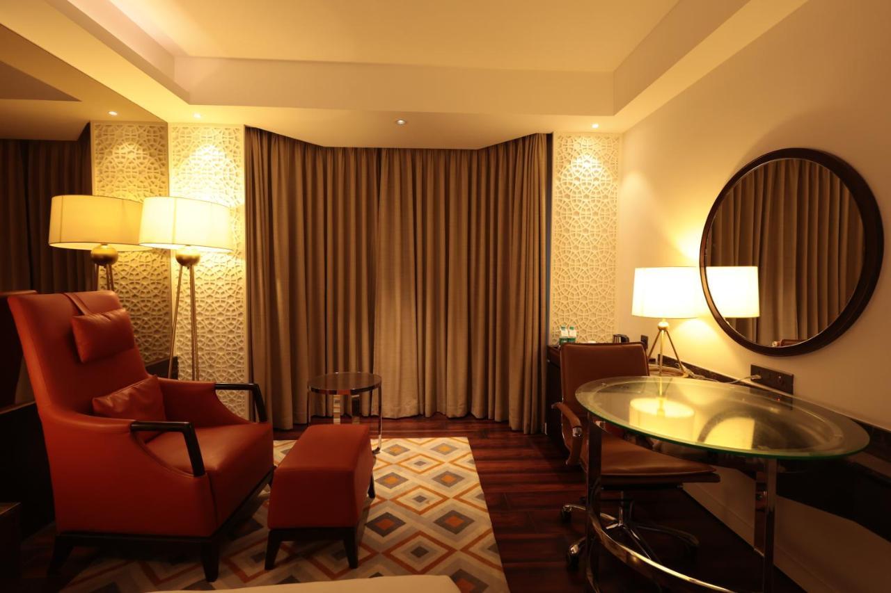 Hotel Cenneys Gateway Салем Экстерьер фото