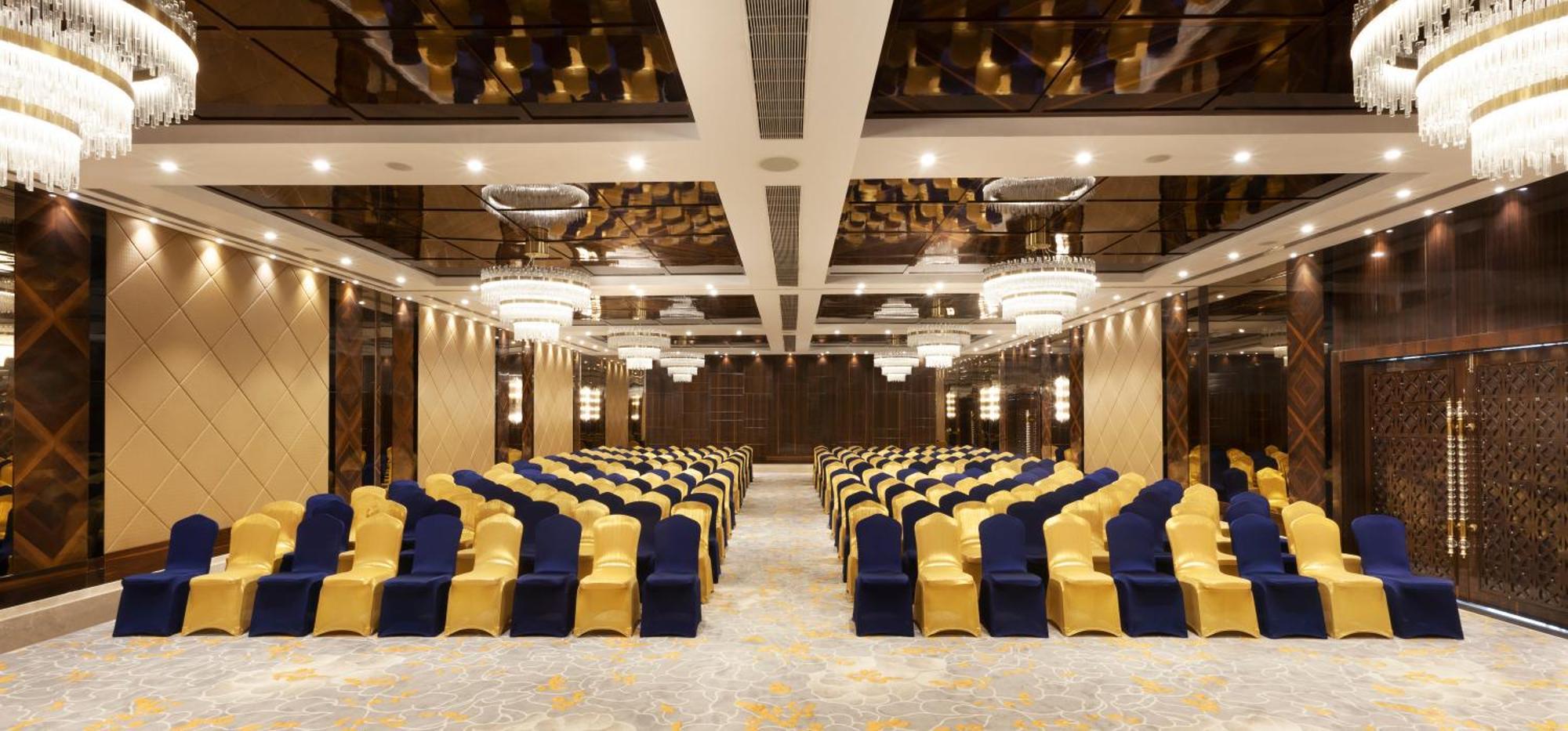 Hotel Cenneys Gateway Салем Экстерьер фото